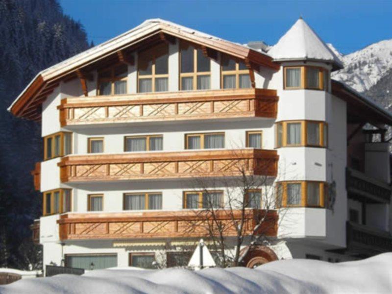 Hotel Troschana Flirsch Exterior photo