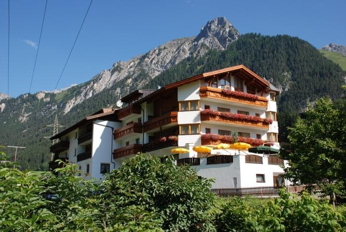 Hotel Troschana Flirsch Exterior photo